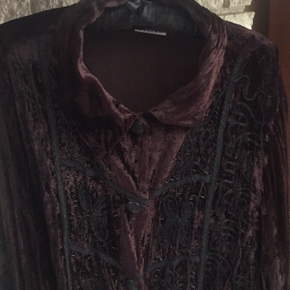 Chico’s size 3 dark brown velvet blouse w/ beading - Picture 4 of 7